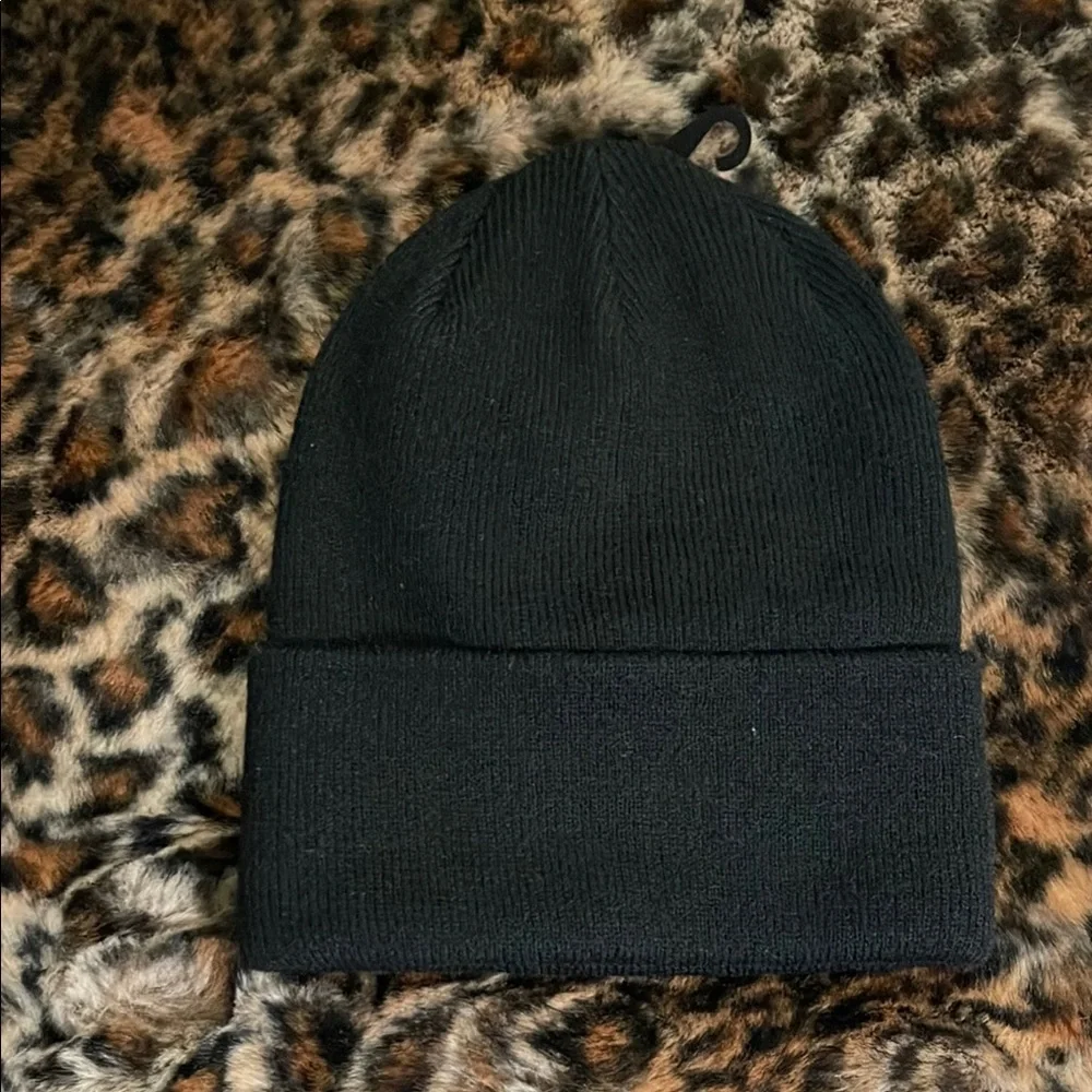 Brand New Dickies Black Beanie (one size ) - Picture 2 of 4